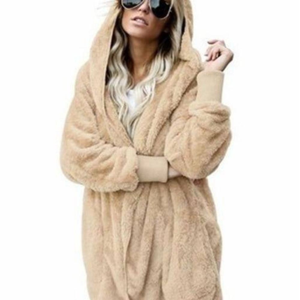 NWOT Women's Fuzzy Teddy Jacket With Hood